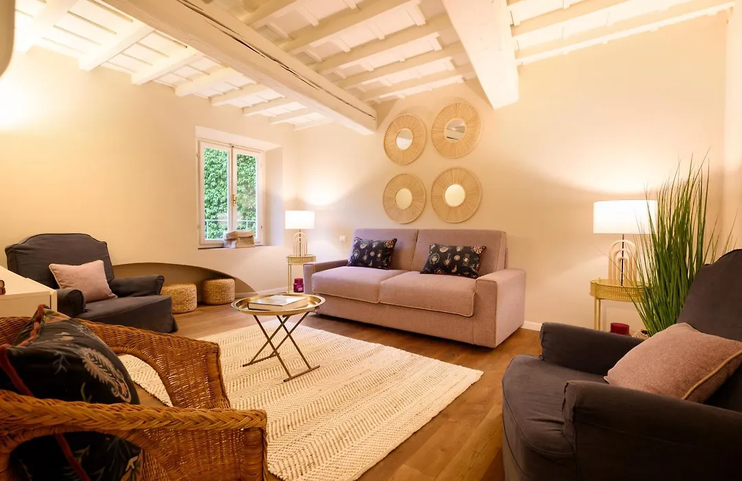 Santa Croce Charming Apartment-1
