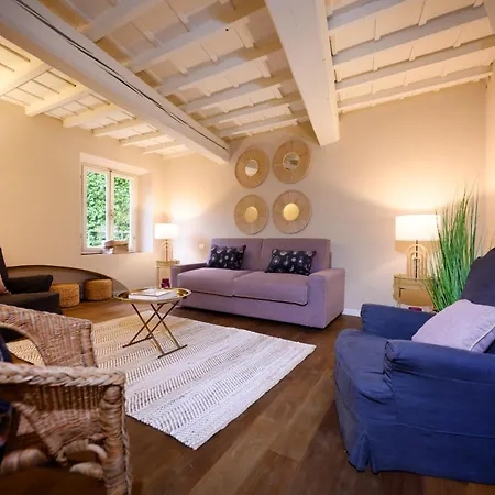 Santa Croce Charming Apartment-3