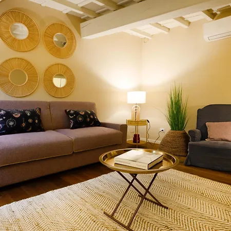 Santa Croce Charming Apartment-3